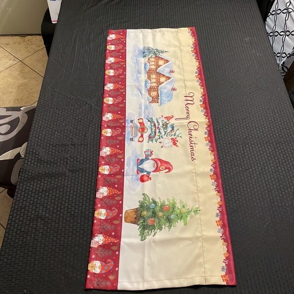 Short Table Runner 52” W X 18” H Christmas Coffee Table Runner New - Picture 8 of 11